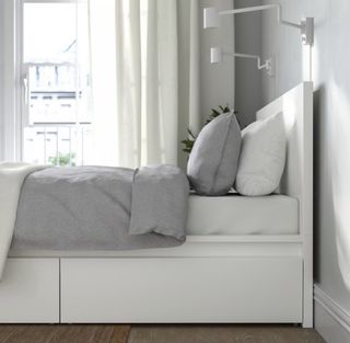 Estructura cama con 2 cajones y cómoda MALM IKEA