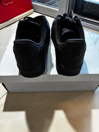 Nike Air Force 1 Triple Black Taglia 42