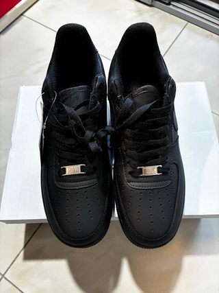 Nike Air Force 1 Triple Black Taglia 42