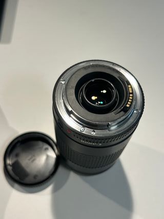 Canon EF-S 75-300mm f/4-5.6. Muy buen estado.