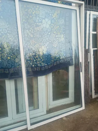 Balconera de aluminio