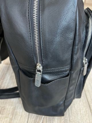 Mochila de cuero de lujo, negra- Nueva
