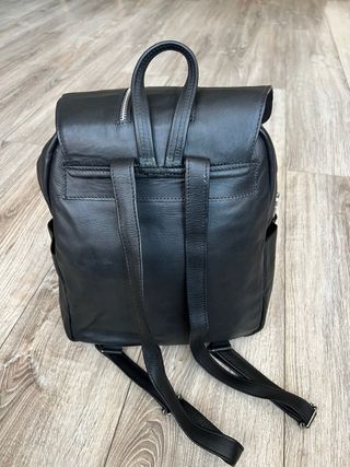 Mochila de cuero de lujo, negra- Nueva
