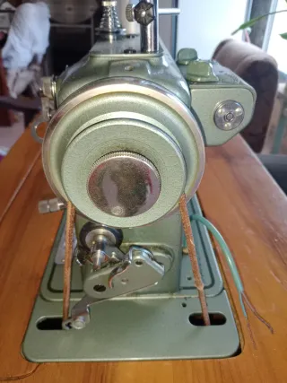 Máquina de coser Refrey Transforma