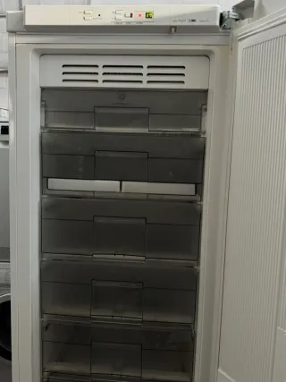 CONGELADOR VERTICAL DE OCASIÓN BUEN ESTADO