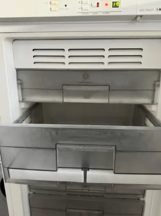 CONGELADOR VERTICAL DE OCASIÓN BUEN ESTADO