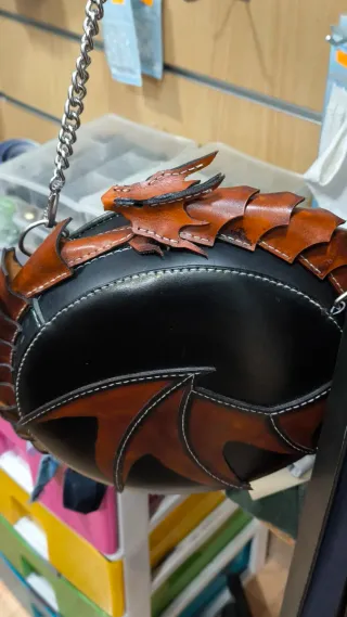 Bolso de cuero con Dragón