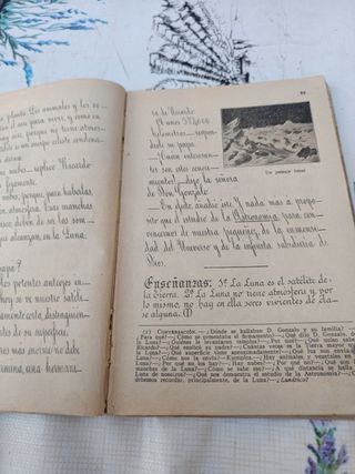 Libro antiguo de colegio. 1932.