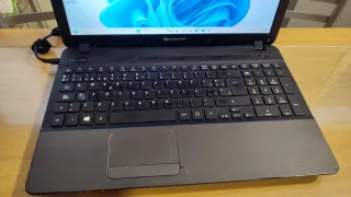 Portátil Packard bell i3 SSD 4Gb Windows 11