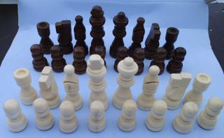 Piezas de ajedrez de madera