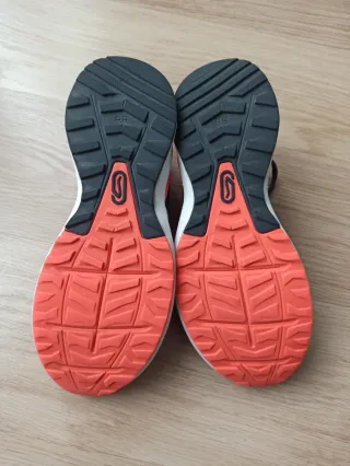 Zapatillas deportivas grises y rosas t-36.