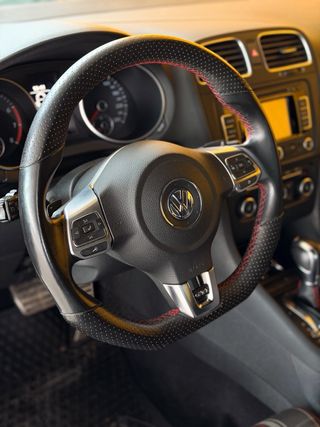 Volkswagen Golf GTI DSG
