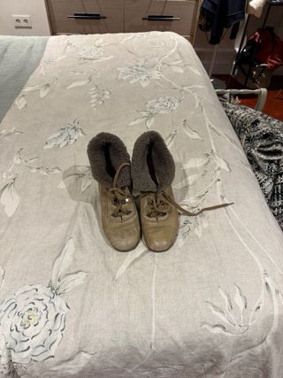 Botas mujer,  para el frio, con cuña talla 39