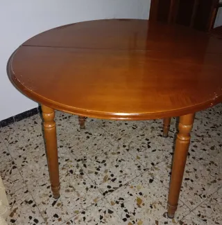 Mesa camilla redonda de madera. 100 cm diámetro.