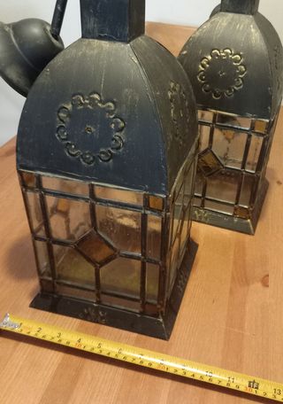 Dos lámparas rústicas de techo colgantes