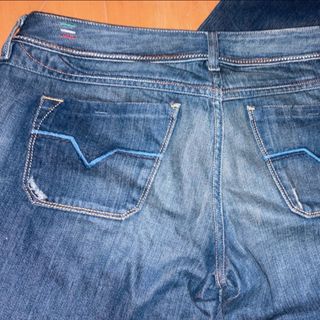 Jeans Diesel, modello vintage, anni 2000