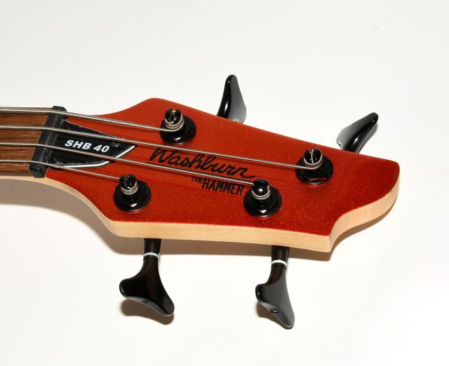 BAJO ELÉTRICO ATIVO Washburn the Hammer SHB 40