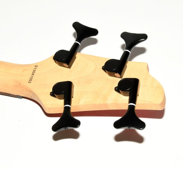 BAJO ELÉTRICO ATIVO Washburn the Hammer SHB 40