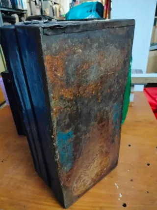 Antigua caja de herramientas metálica marca HECO