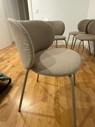 Mesa extensible IKEA TONSTAD + 4 silla IKEA KRYLBO