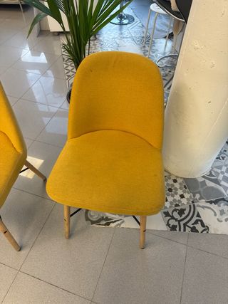 Sillas recepcion o mesa de manicura  cuatro