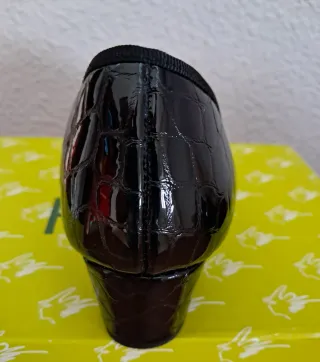 MANOLETINAS PIEL CON TACÓN