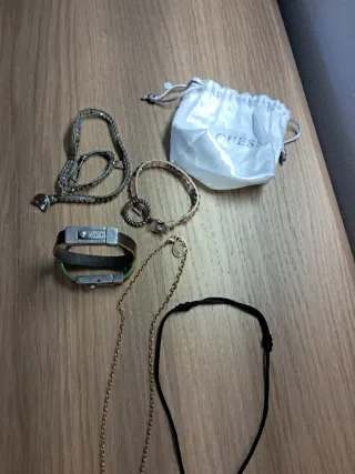 Bisuteria guess, bimba, uno de cincuenta, viceroy