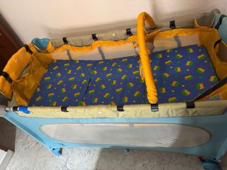 Cuna de viaje dos alturas, marca MS. Buen estado.