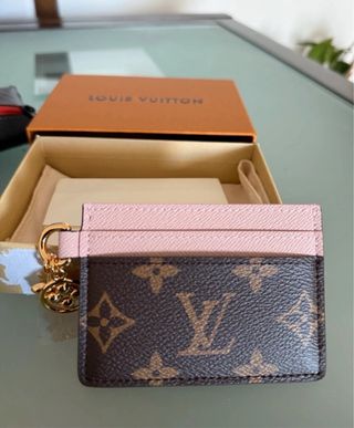 Tarjetero Louis Vuitton charms nuevo