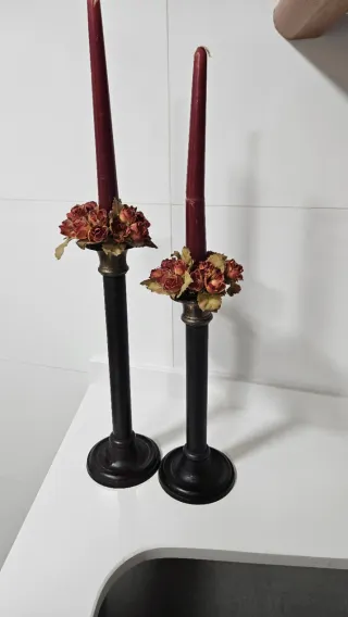 Candelabros de metal