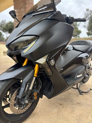 Yamaha Tmax 530 DX Full Black