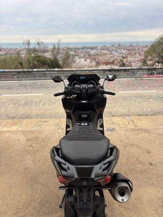 Yamaha Tmax 530 DX Full Black