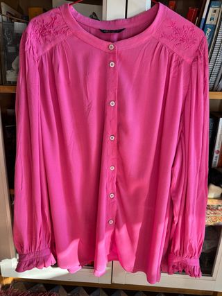 Vistosa blusa rosa en viscosa, curvy