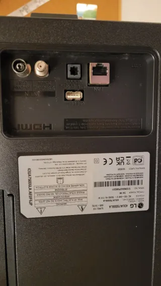 TV LG rota UHD AI UA75 43 108cm