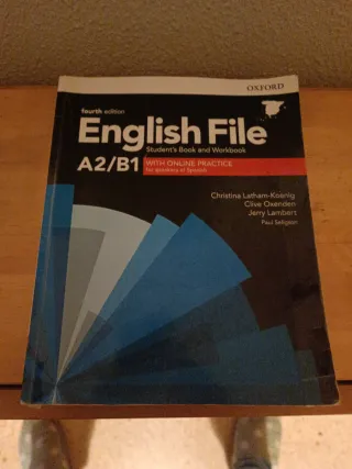 Libro de English File nilvel A2/B1