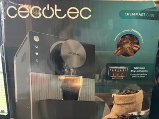 Cafetera super automática Cremmaet Cube
