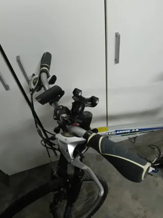 Bicicleta Montaña GT Avalanche 3.0