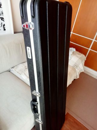 Estuche para bajo eléctrico