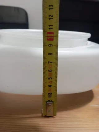 Plafón con una bombilla