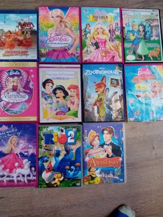 DVDs, son todo de peliculas para niños pequeños.