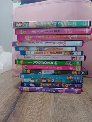 DVDs, son todo de peliculas para niños pequeños.