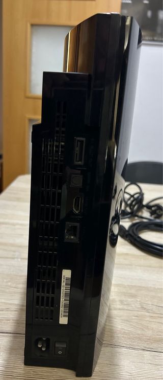 Vendo PlayStation 3 de 80 GB en excelente estado.