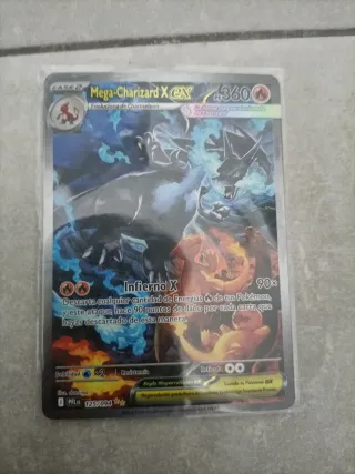 Carta de pokemon Mega Charizard X ex