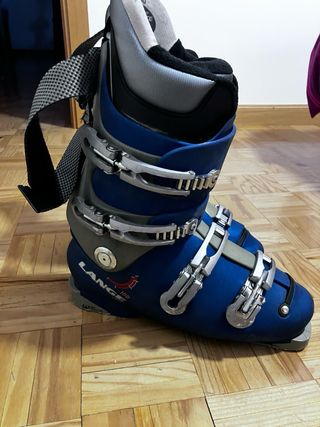 Esquís Head con botas Lacer