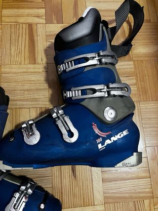 Esquís Head con botas Lacer