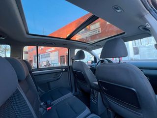 Volkswagen Touran 2012