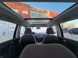 Volkswagen Touran 2012