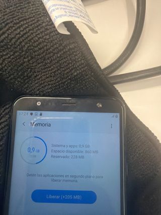 Samsung J4 Plus con 2 GB di RAM e 32 GB di ROM