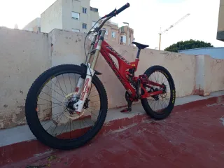 Bicicleta Descenso Intense M6 Roja