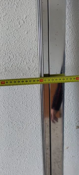 Mampara de baño medida 1,16 m a 1,25 aprox.